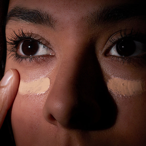 illuminating eye balm-hover-32